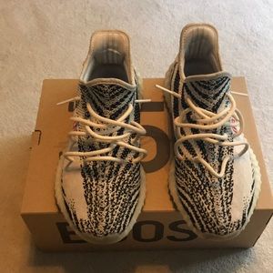 Yeezy Boost 350 V2 Zebra